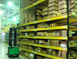 Восточная техника: полочные стеллажи